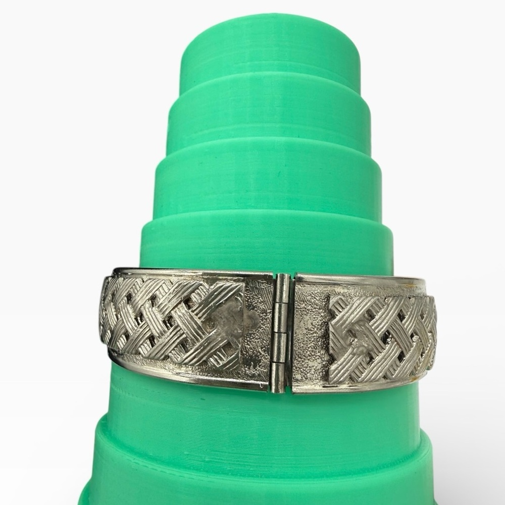 Vintage Silver Woven Bangle Hinged Bracelet w/ Safety Chain - Picture 8 of 9